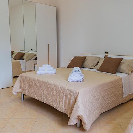Country Home Crispiano Bagian luar foto
